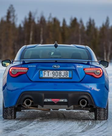 SUBARU-BRZ-lr-07